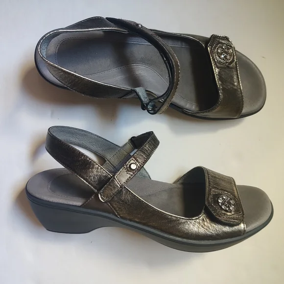 Naot | Shoes | Naot Reserve Slingback Mary Jane Strap 